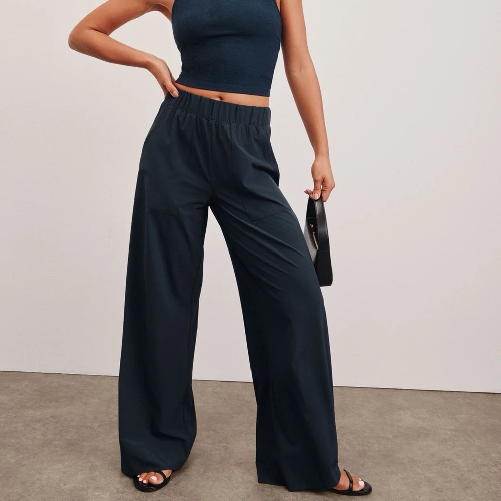 Beyond Yoga Easy Wide Leg Pants Nocturnal Navy Blue size XS Trousers NEW 2025